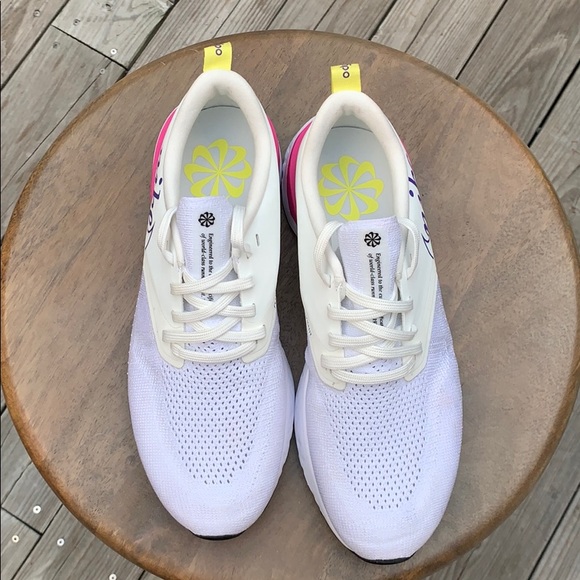 Nike Women’s Odyssey React 2 FK JDI - Picture 3 of 10